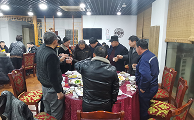 員工風(fēng)采-浙江鵬鳴游樂(lè )設備有限公司