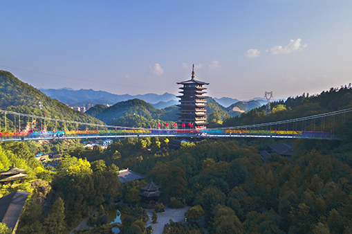 玻璃橋+觀(guān)景臺-浙江鵬鳴游樂(lè )設備有限公司